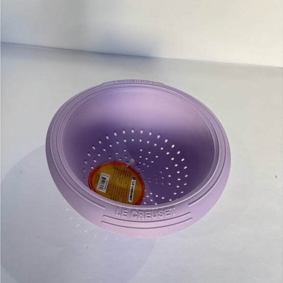 Le Creuset Silicone Colander - Picture 7 of 7